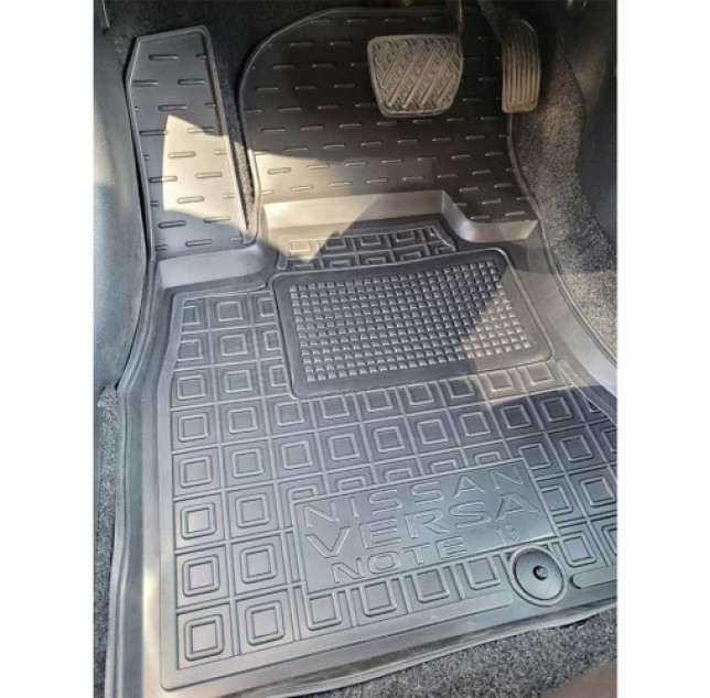 Килимки в салон гумові Nissan Versa 2013-2019 Avto-Gumm